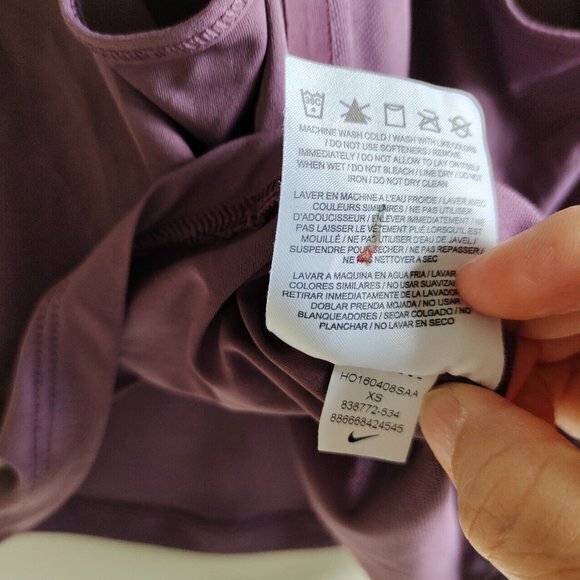 NIKE TANK TOP Flow Gold Logo PURPLE WOMENS SIZE XS ATHLETIC YOGA RUNNING HIKING - Picture 5 of 5